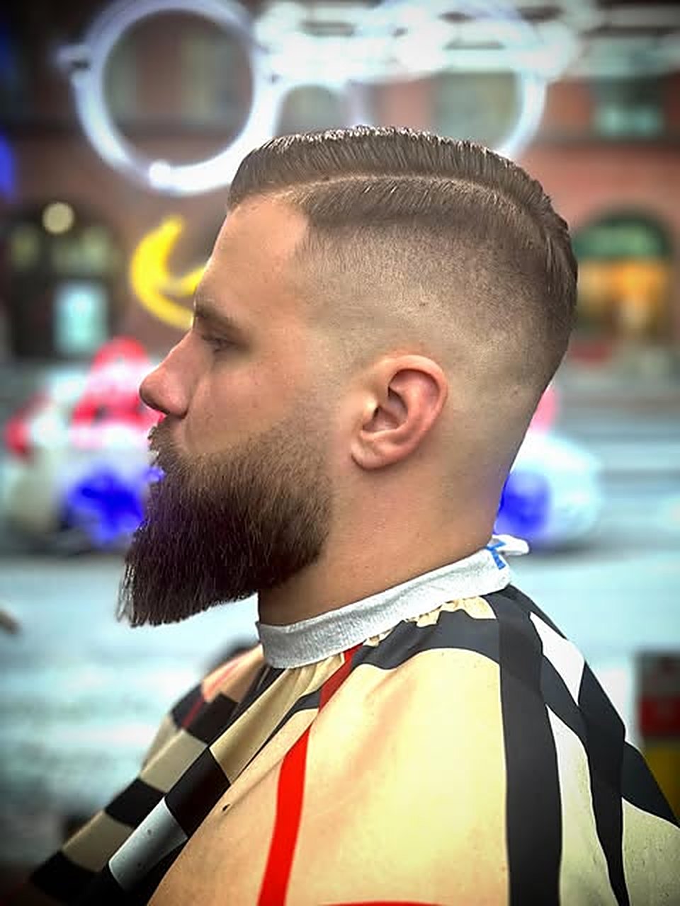 Skin fade & helskägg
